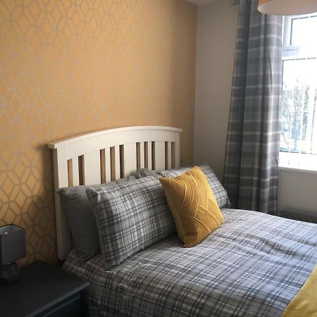 דורהם Rowan Place 5 Bedroom Off Street Parking Accommodation מראה חיצוני תמונה