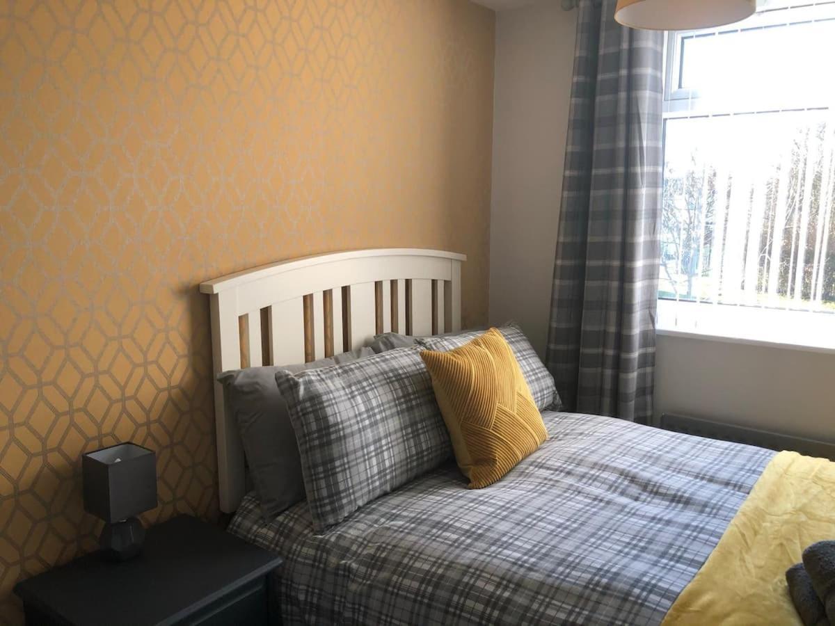 דורהם Rowan Place 5 Bedroom Off Street Parking Accommodation מראה חיצוני תמונה